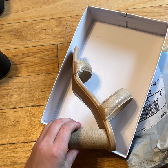 Dolce Vita Stella Heel - Picture 7 of 9